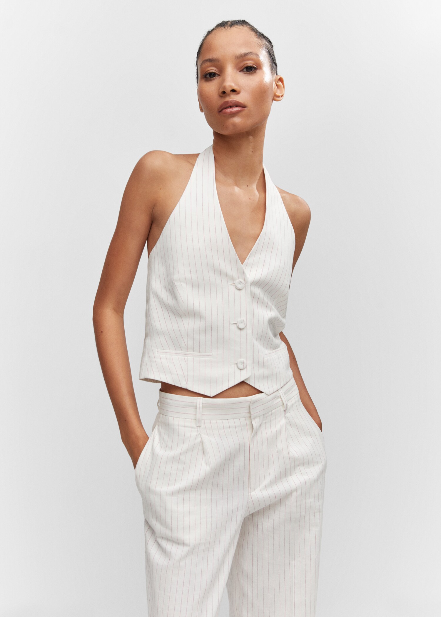 Chaleco cuello halter botones - Plano medio