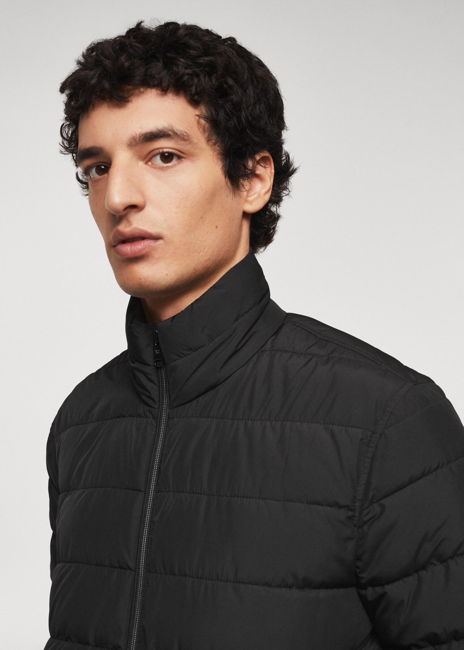 Chaqueta acolchada ultra ligera - Detalle del artículo 1