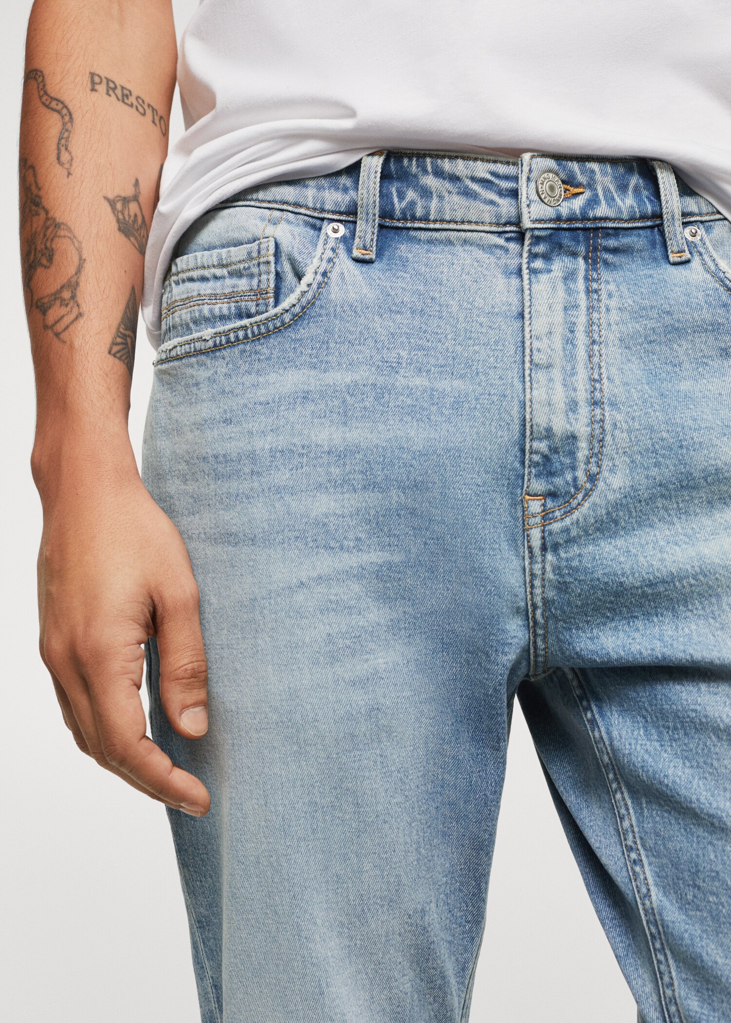 Джинсы Tom tapered fit - Деталь изделия 1