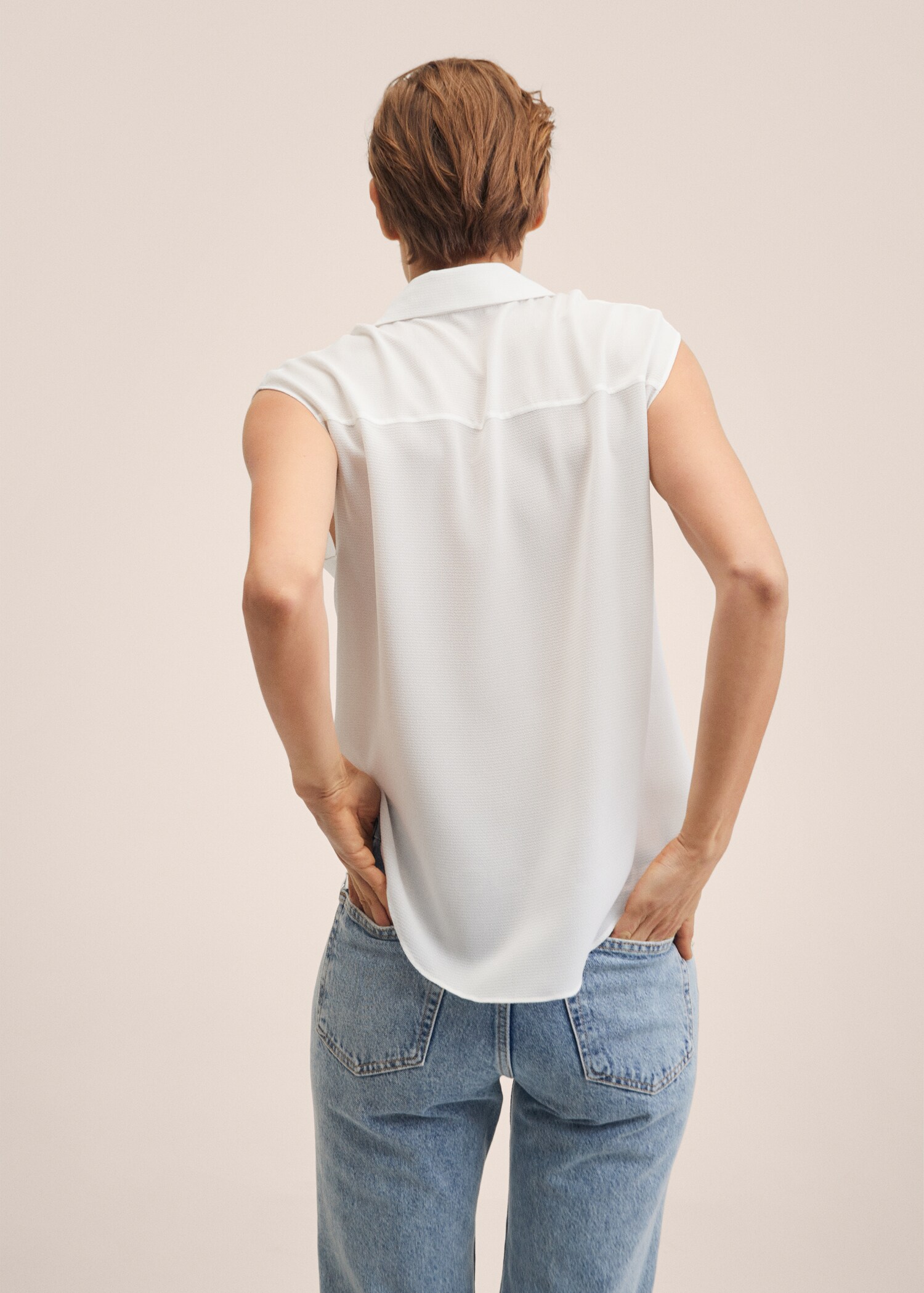 Texturiertes T-Shirt ohne Ärmel - Rückseite des Artikels
