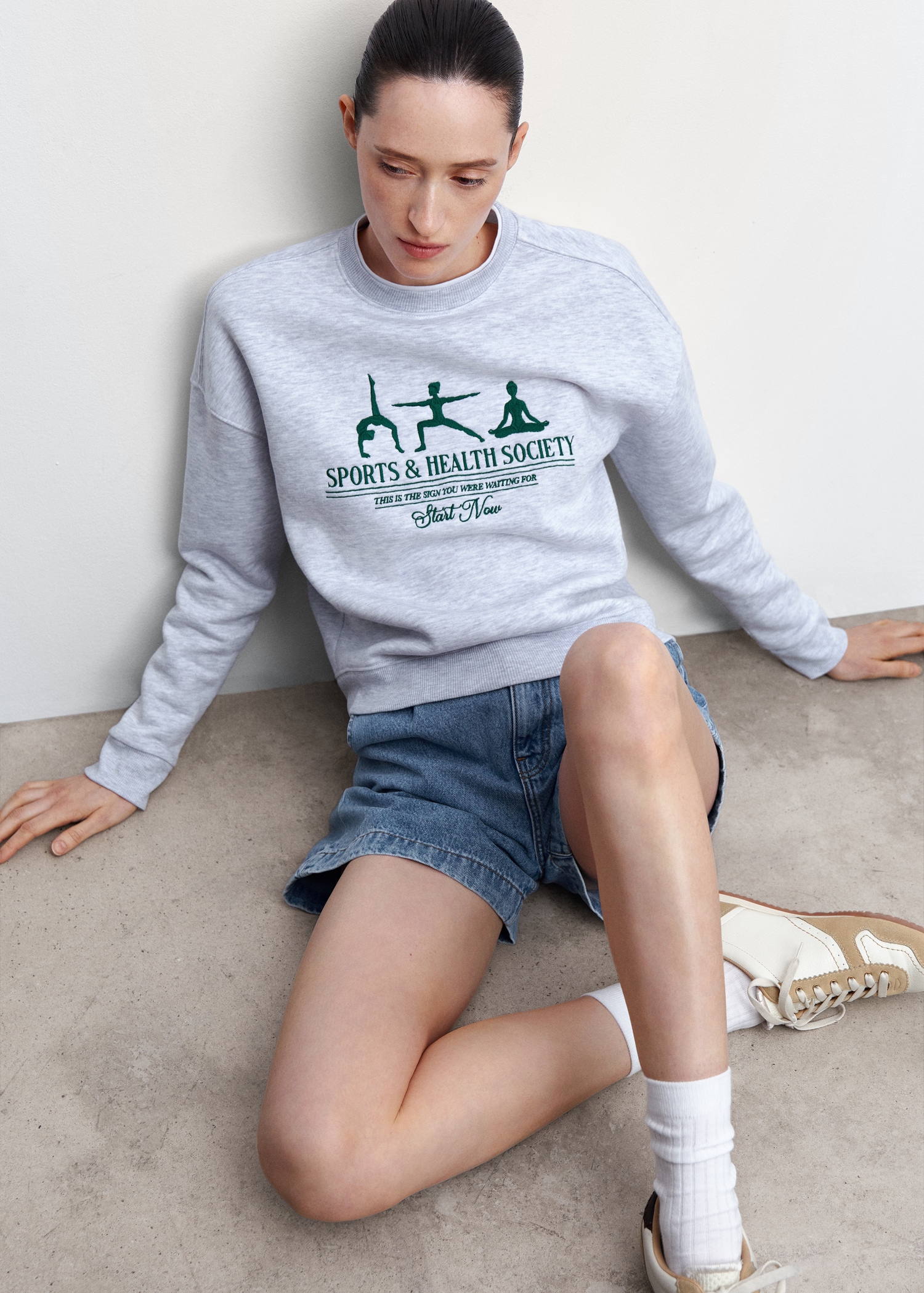 Pleated slouchy shorts - Details of the article 2