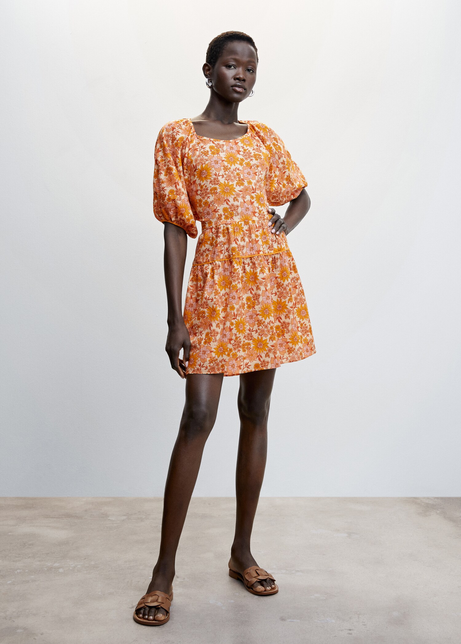 Floral print dress - General plane