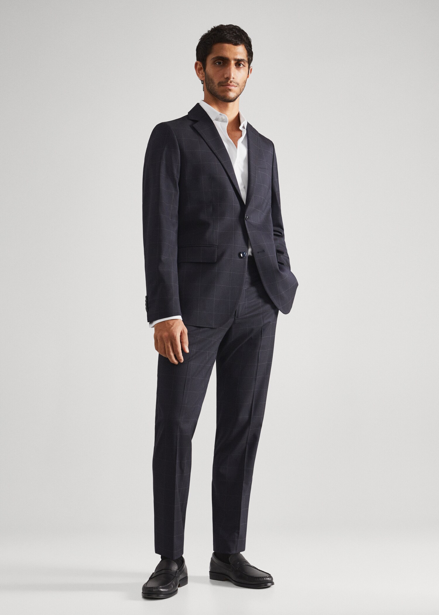 Slim Fit-Oberhemd mit Umschlagmanschetten - Allgemeine Ansicht