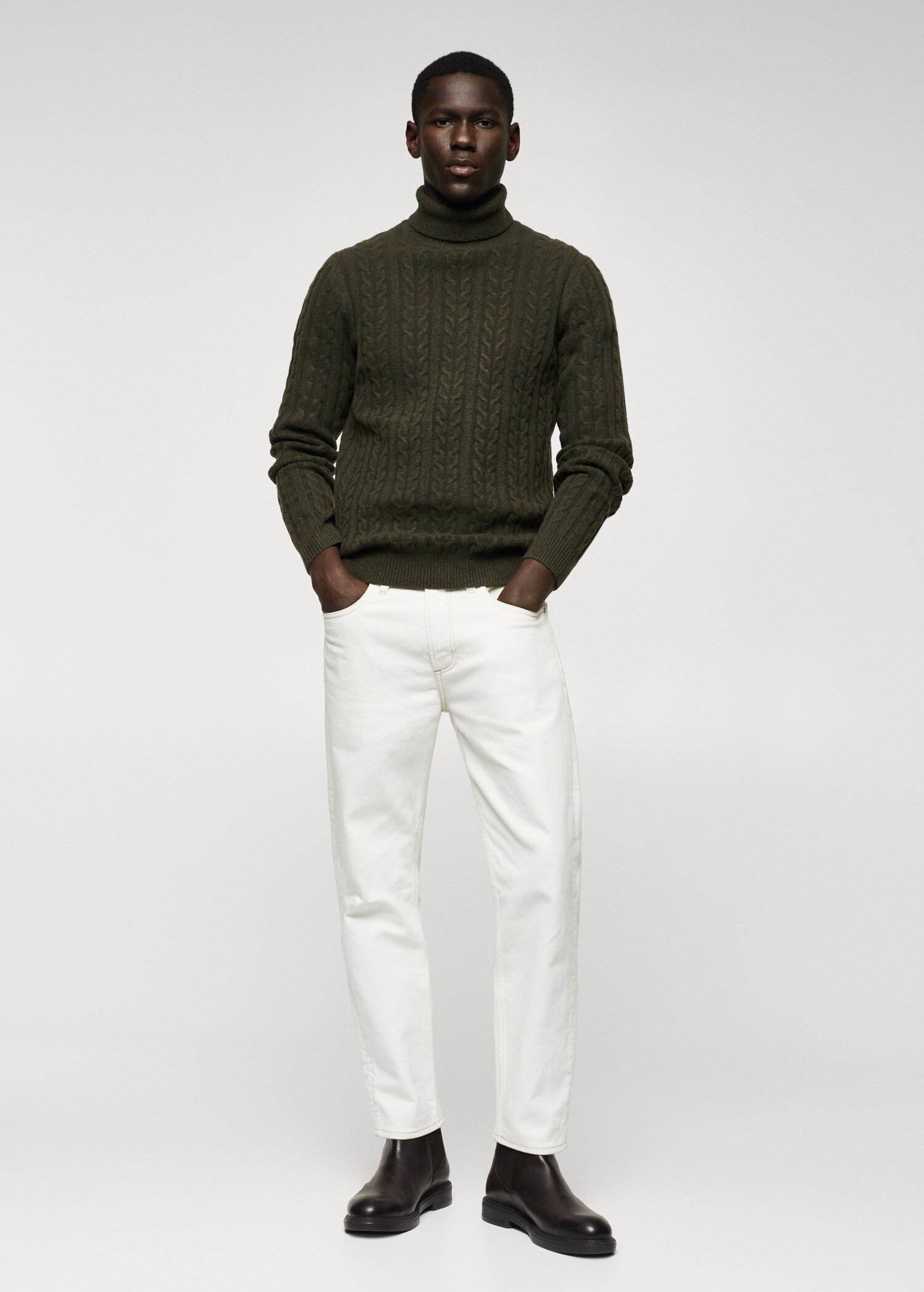 Jersey cuello alto trenzado - Plano general