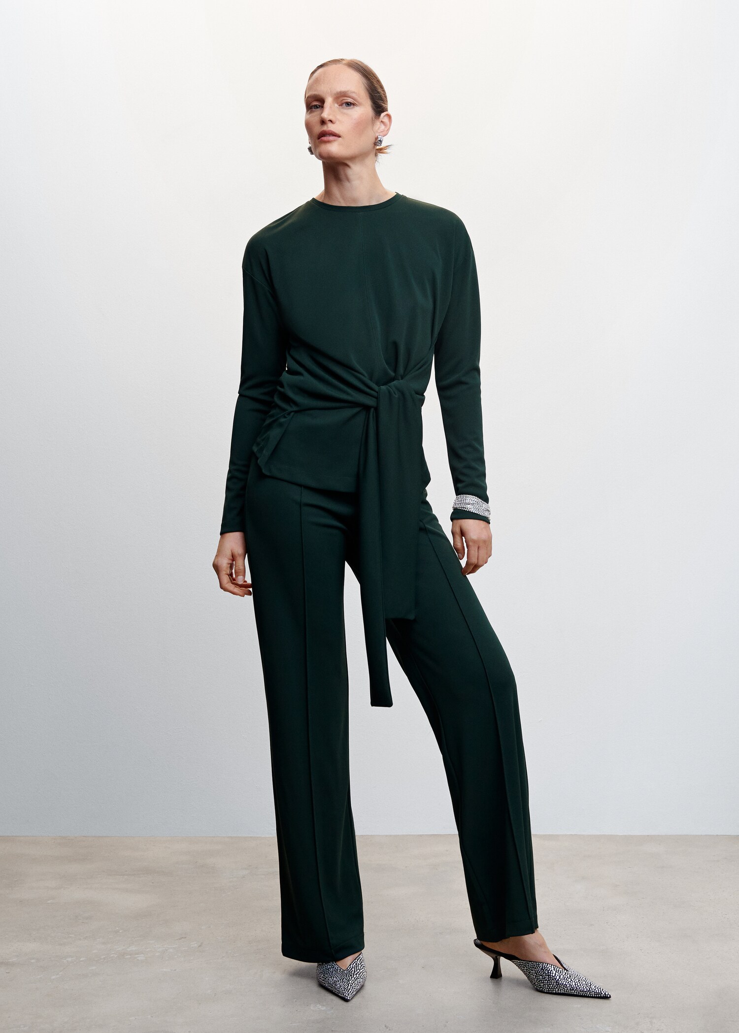 Knotted top - Tampilan Umum