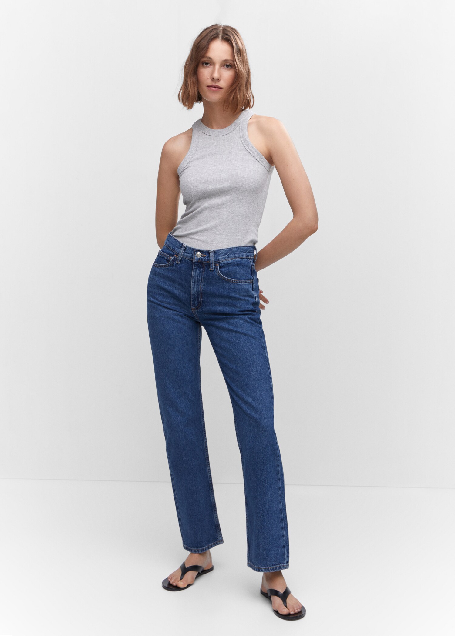 Jeans rectos tiro medio - Plano general