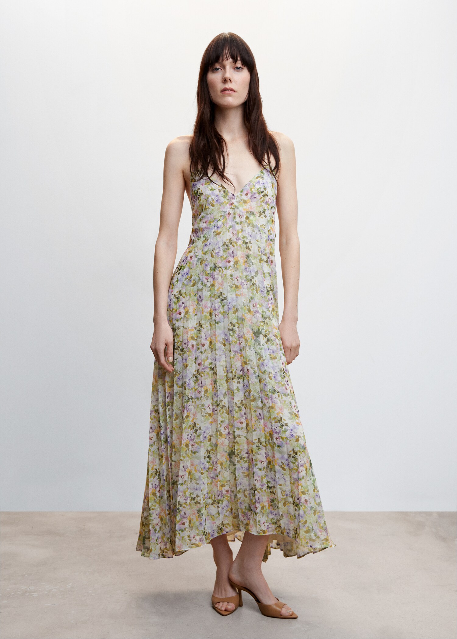 Robe plissée à fleurs - Plan général