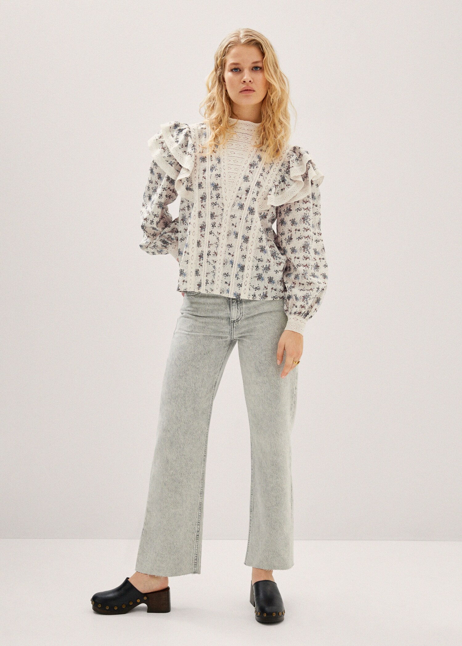 Blouse brodée volants - Plan général