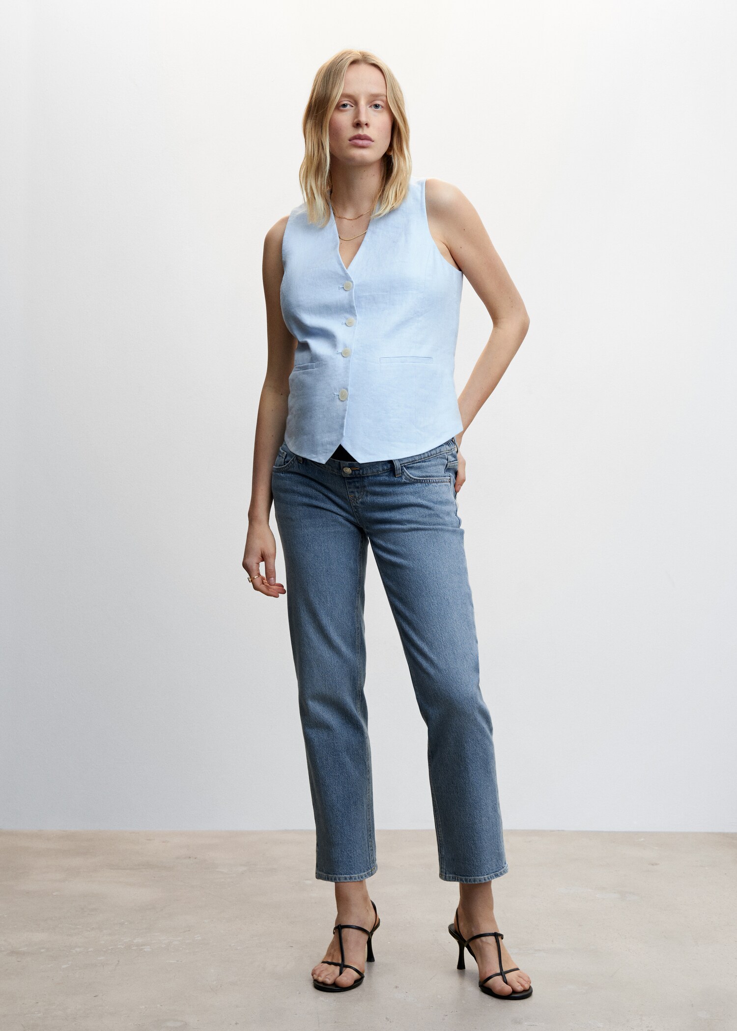 Maternity Straight Jeans - General plane