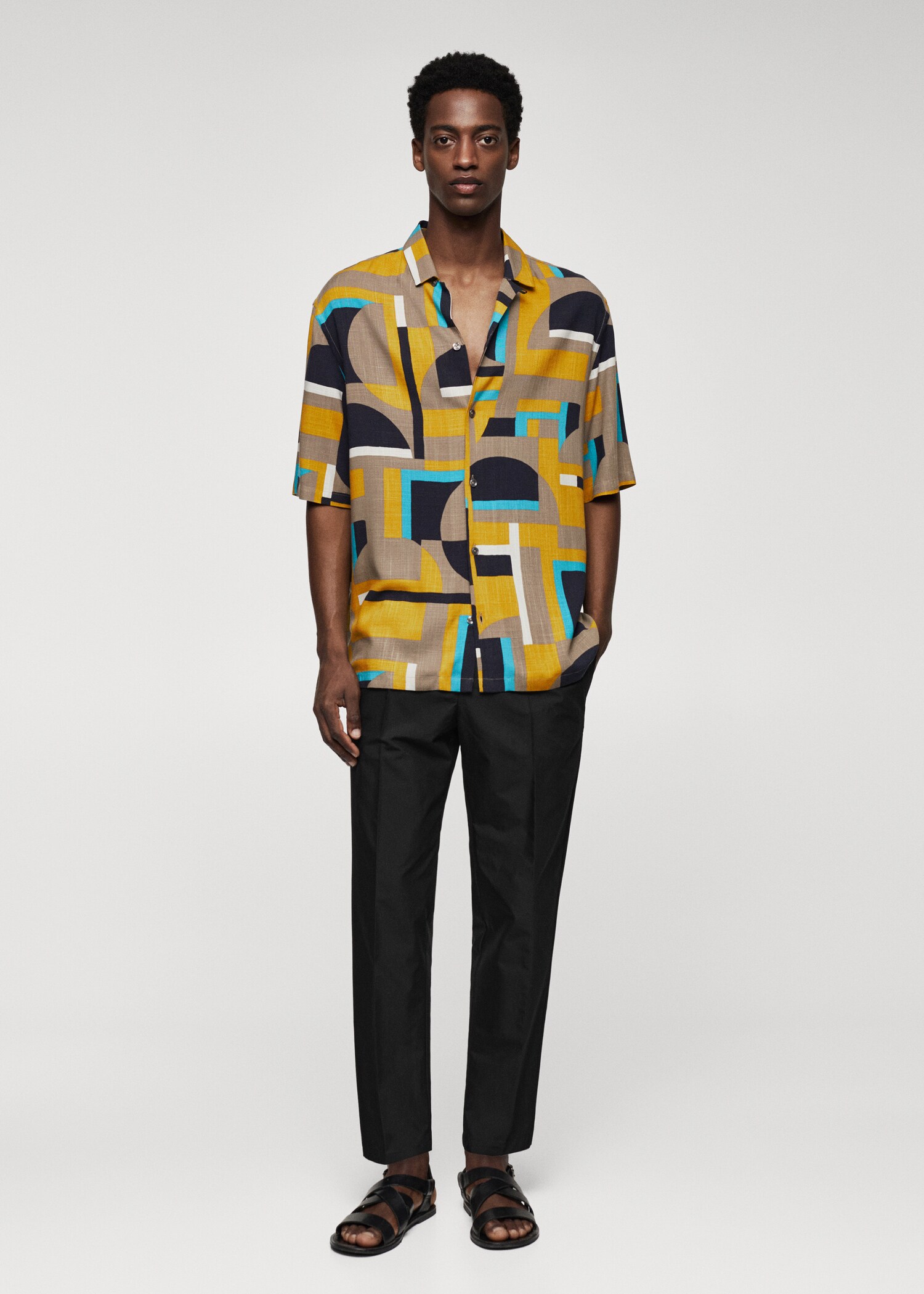 Pleated slim-fit trousers - General plane