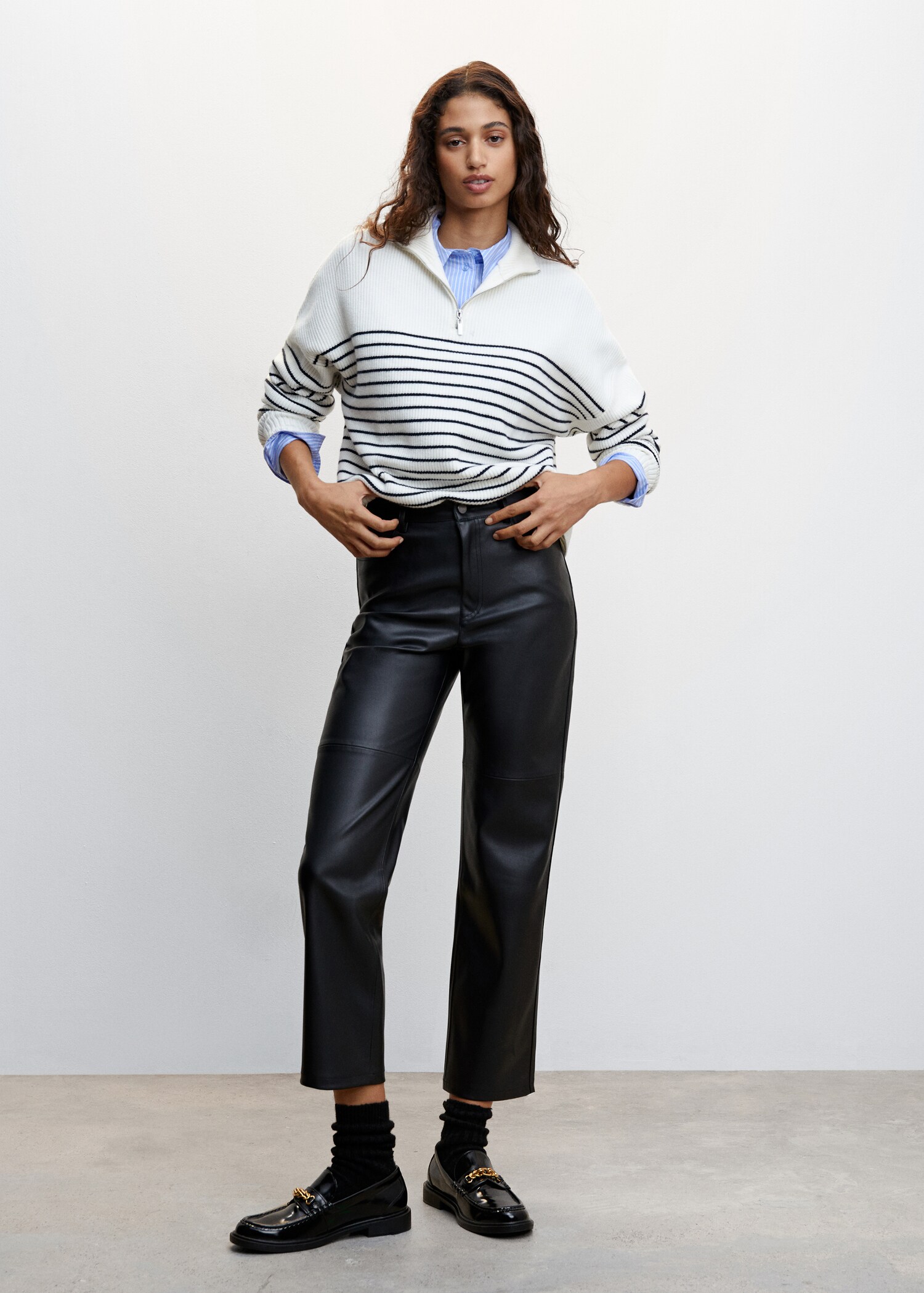 Leather-effect straight trousers - General plane