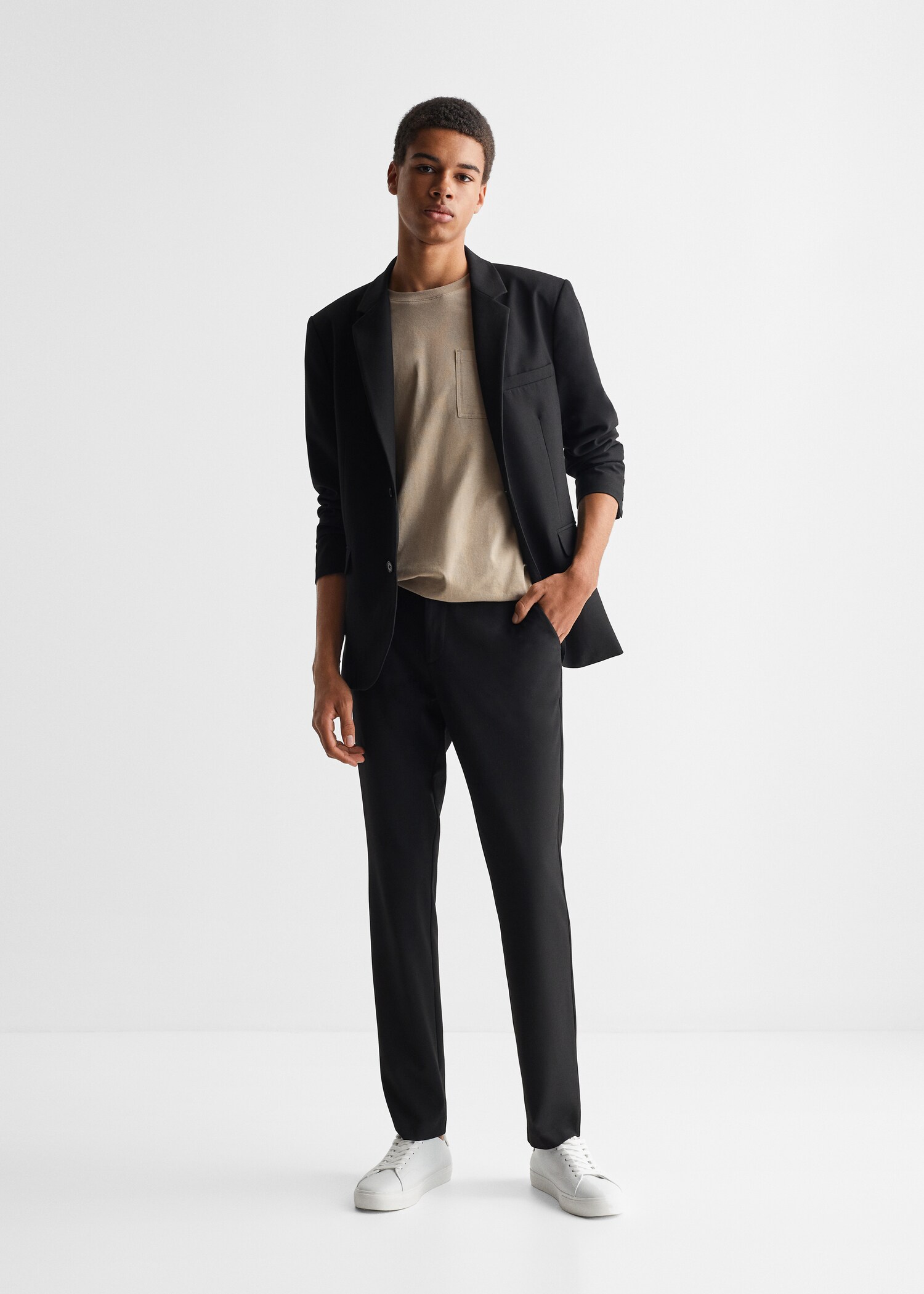Pantalón traje slim fit - Plano general