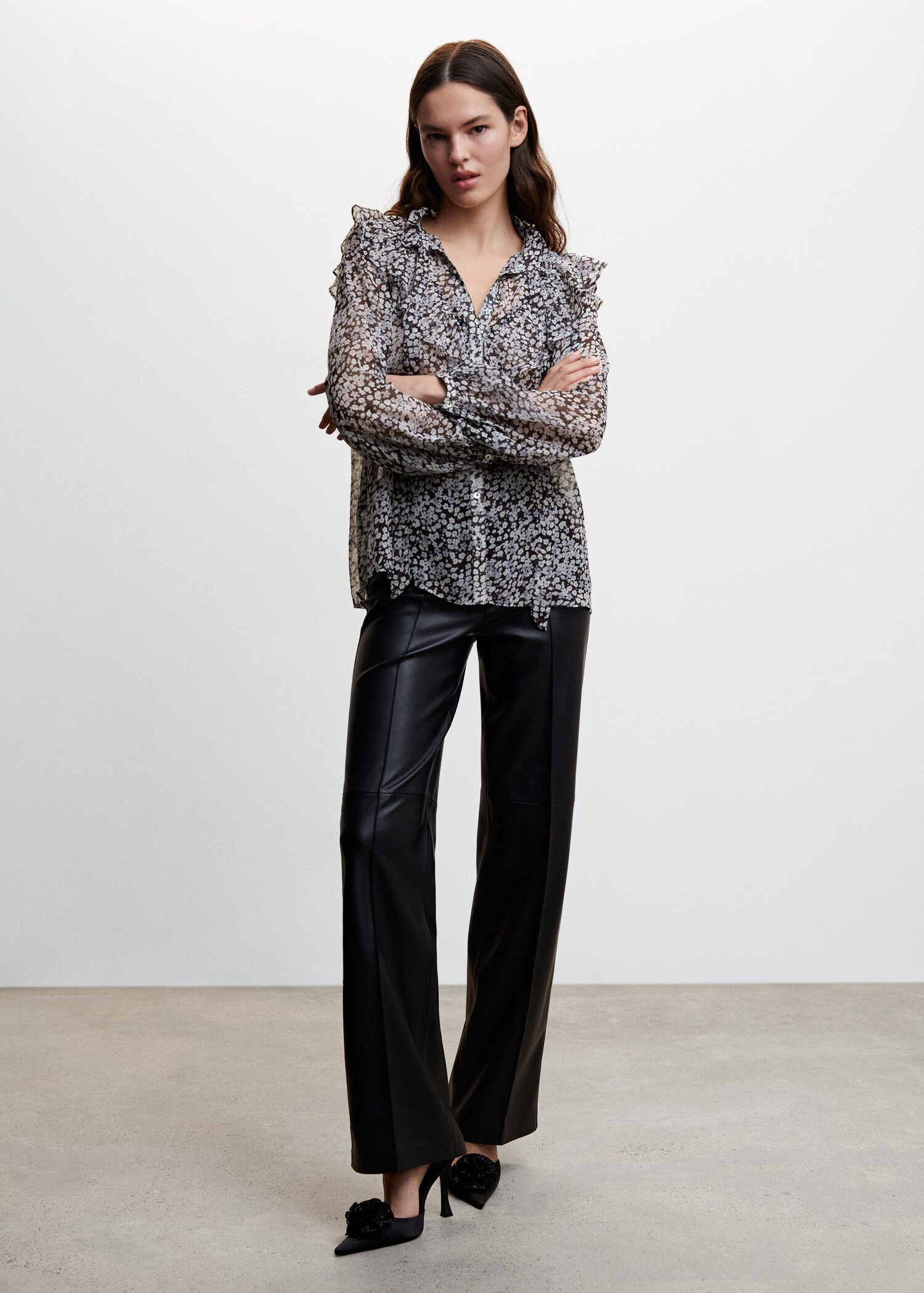 Floral print blouse - General plane