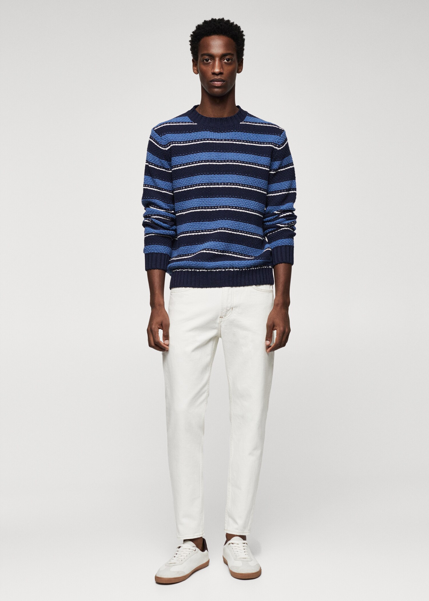 Striped knit sweater - General plane