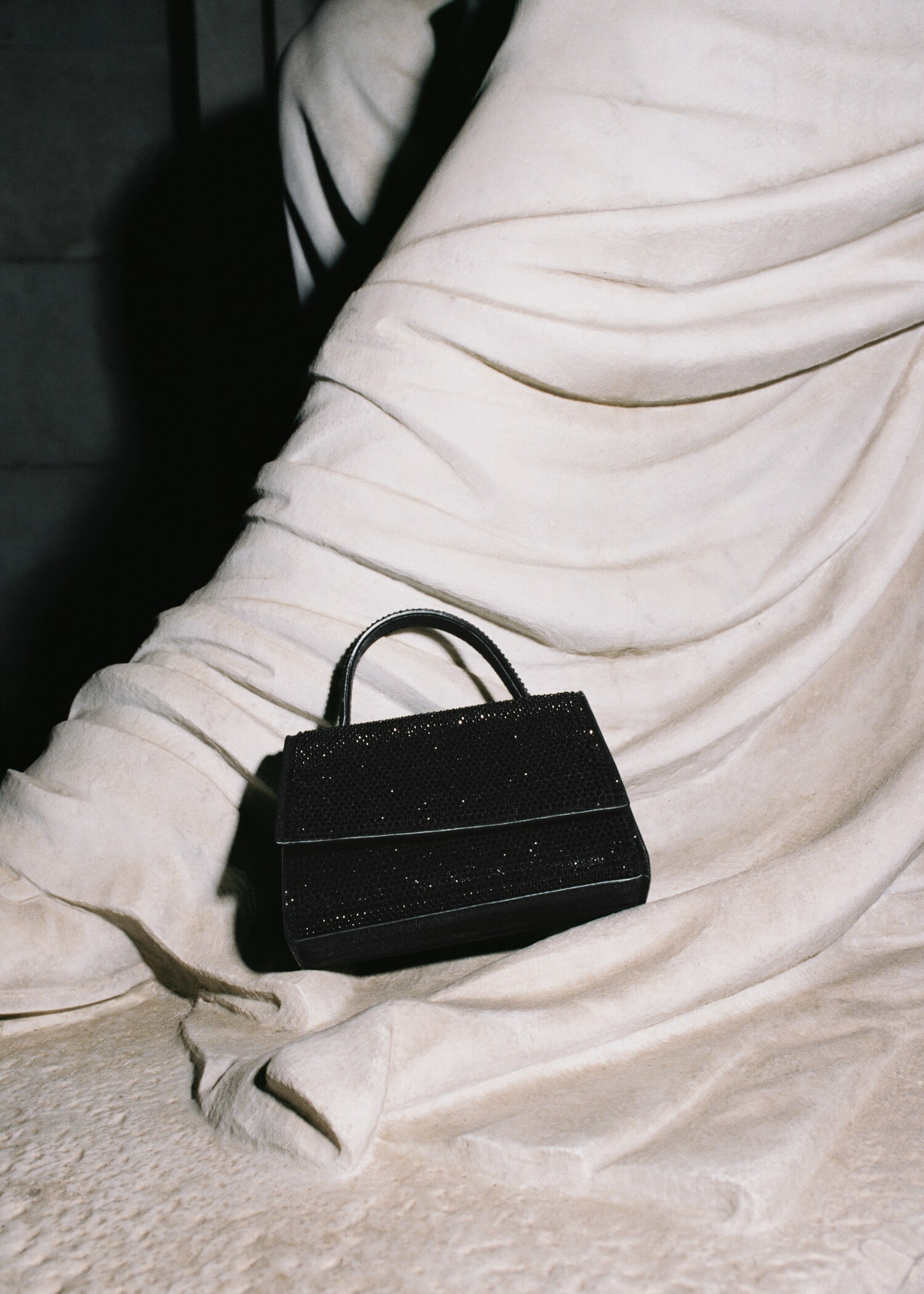 Handbag with crystals details - General plane