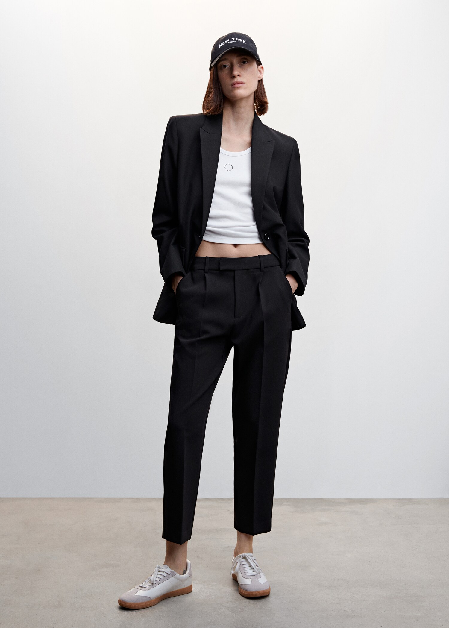 Pleated straight trousers - General plane