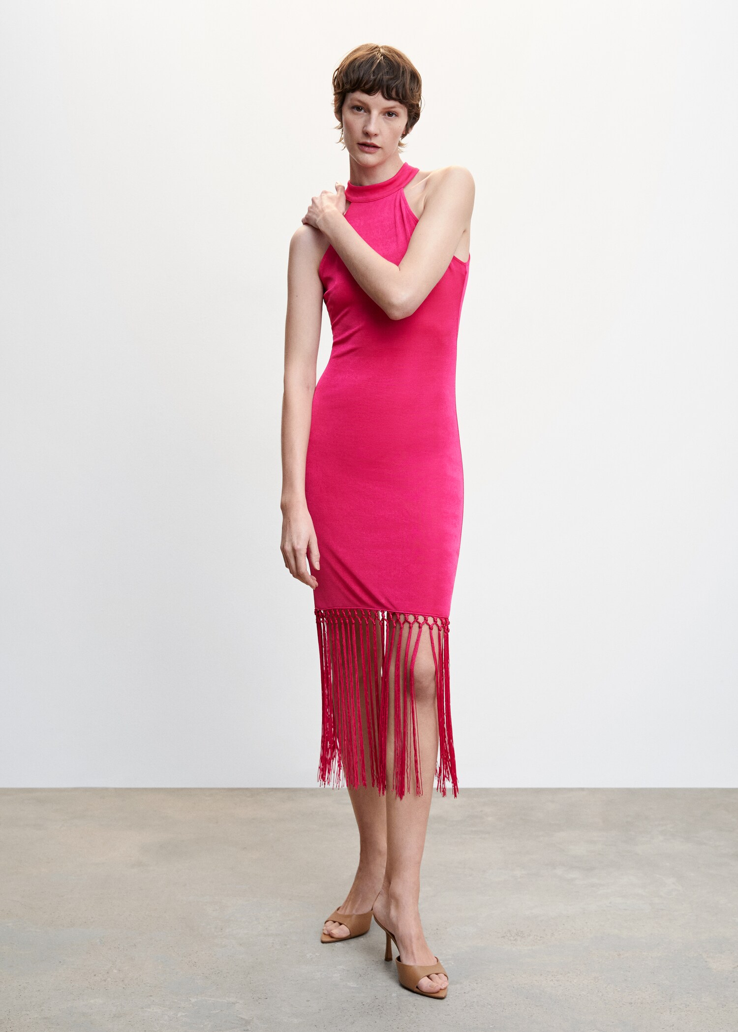 Vestido flecos cuello halter - Plano general