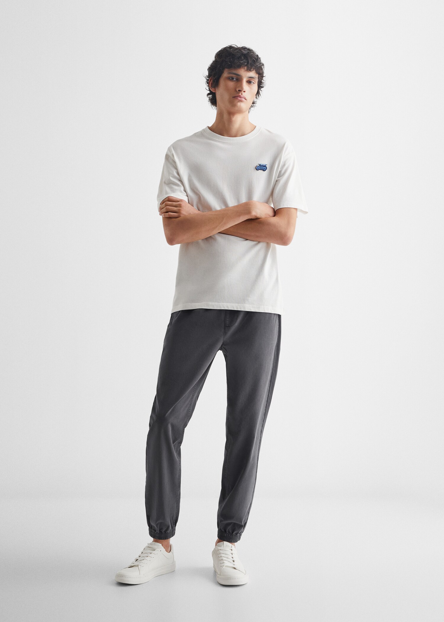 Tricou din bumbac cu desen - Plan general