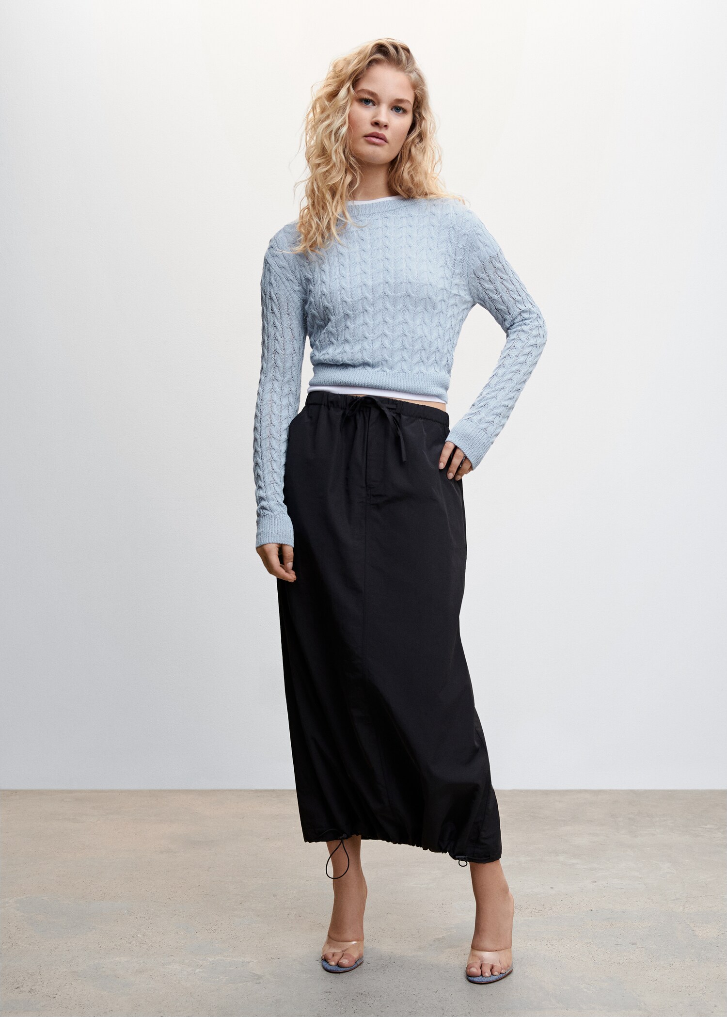 Knitted braided sweater - General plane