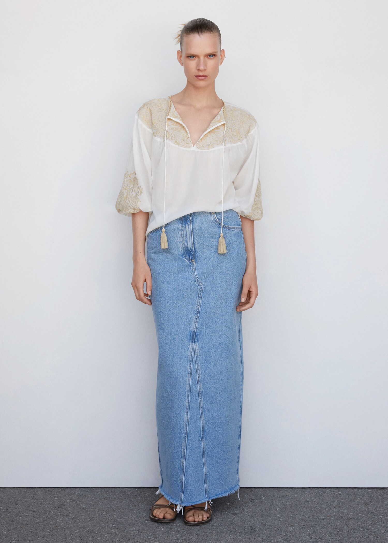 Blouse brodée cordon - Plan général