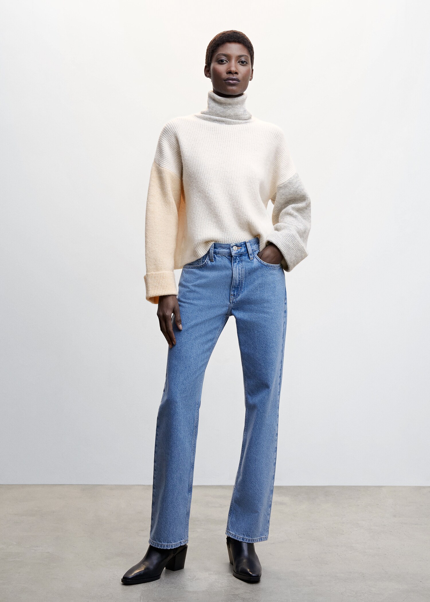  Combined panel knit sweater - General plane