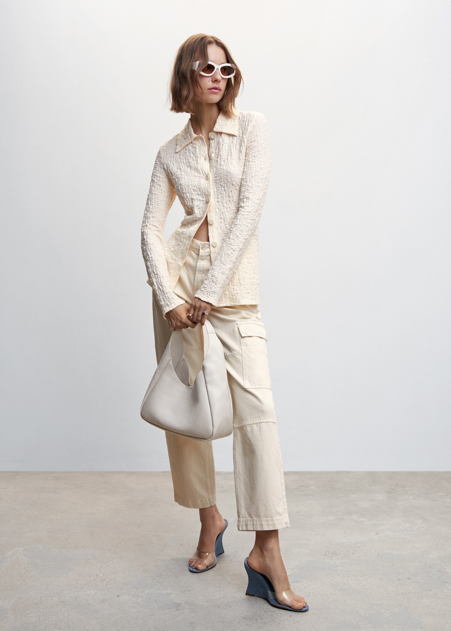 Textured shirt with buttons - General plane