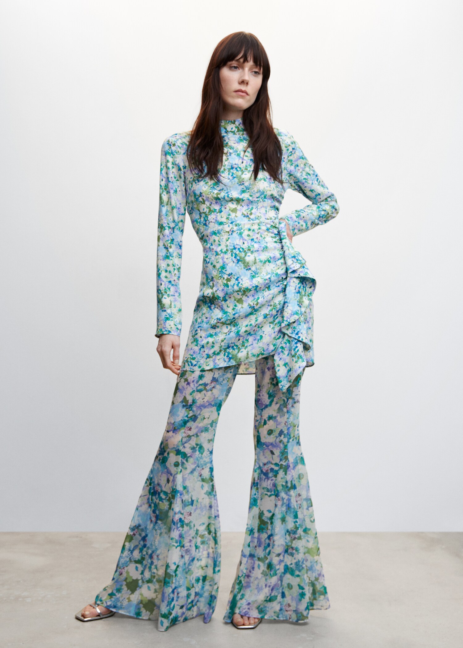 Ruffled floral print dress - General plane