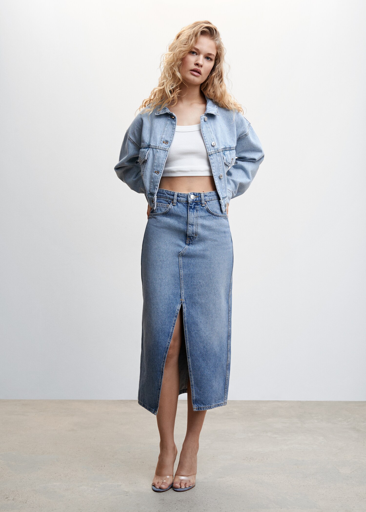 Cropped denim jacket - General plane