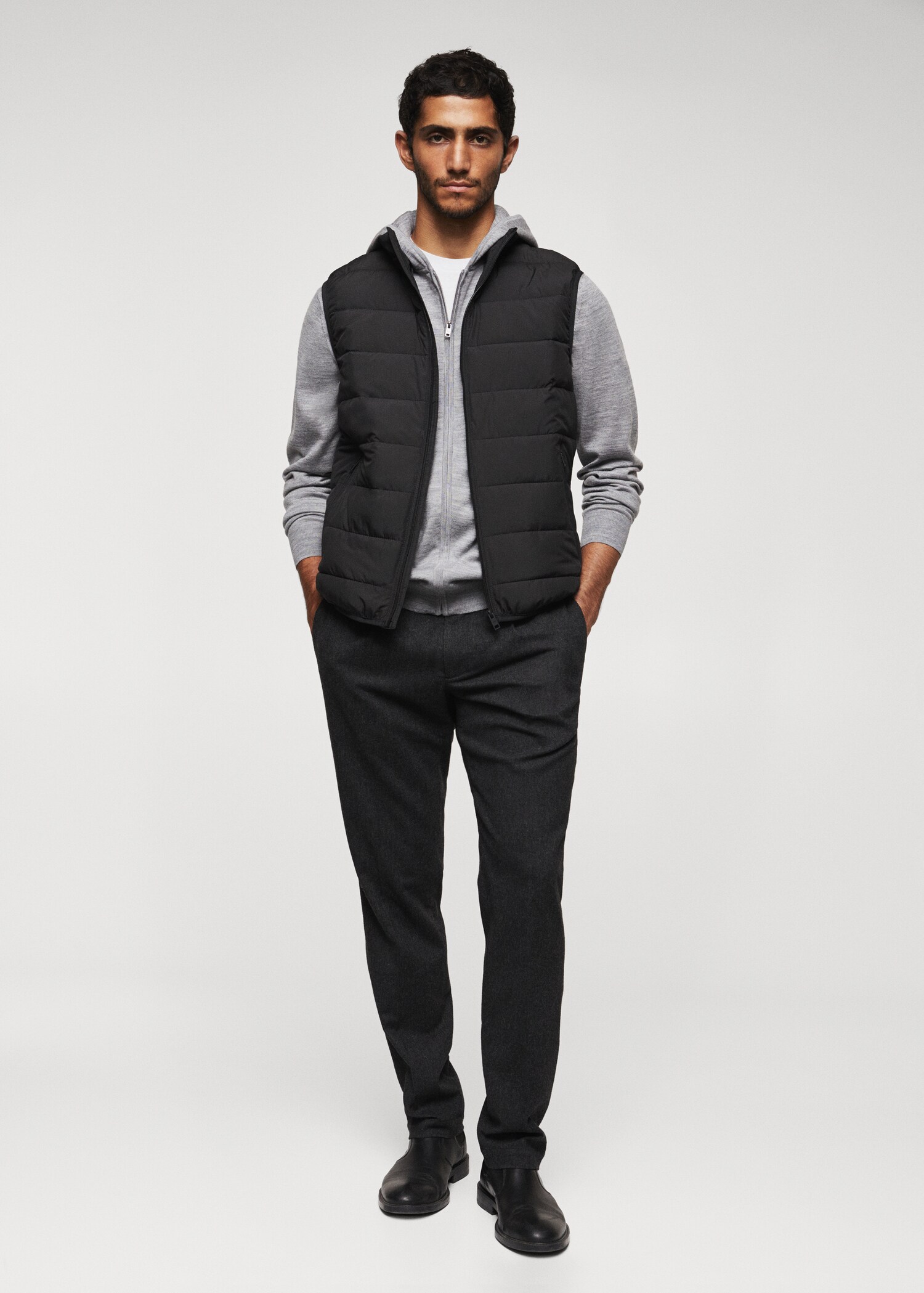 Ultra-light quilted gilet - General plane