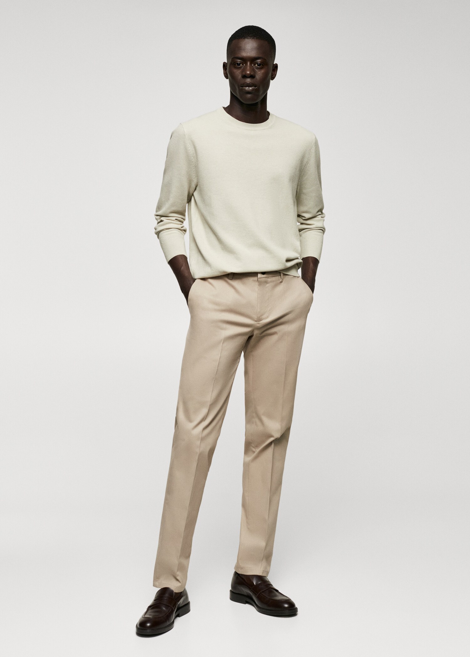 Pantalón chino slim fit - Plano general