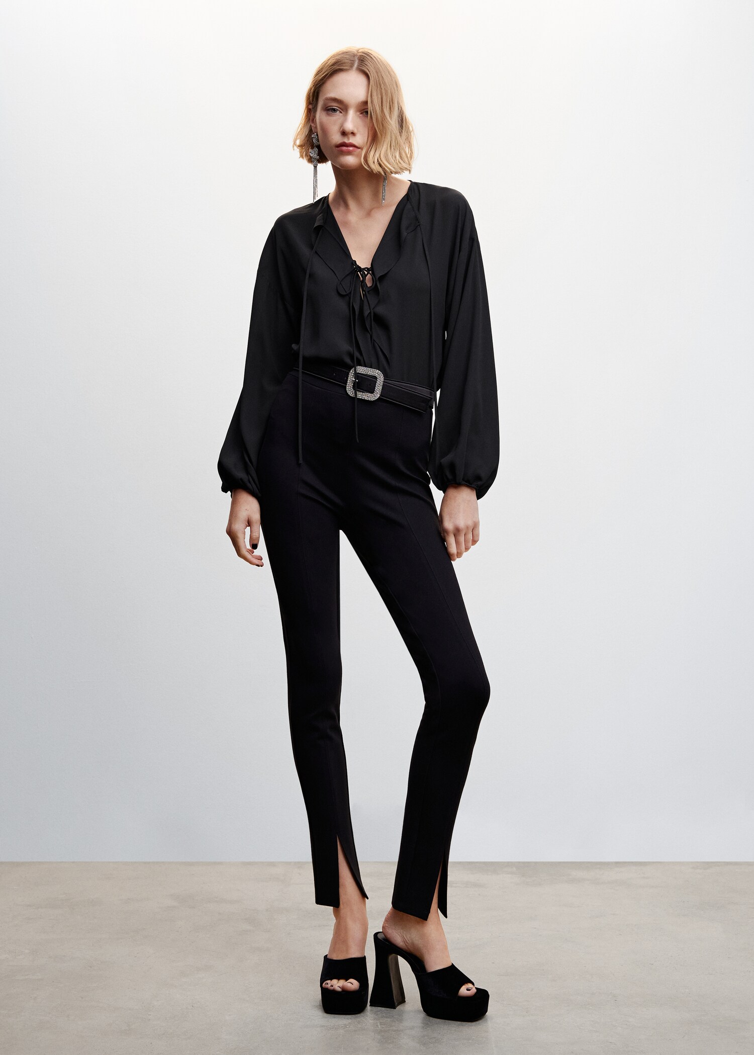 Blusa volantes lazo - Plano general