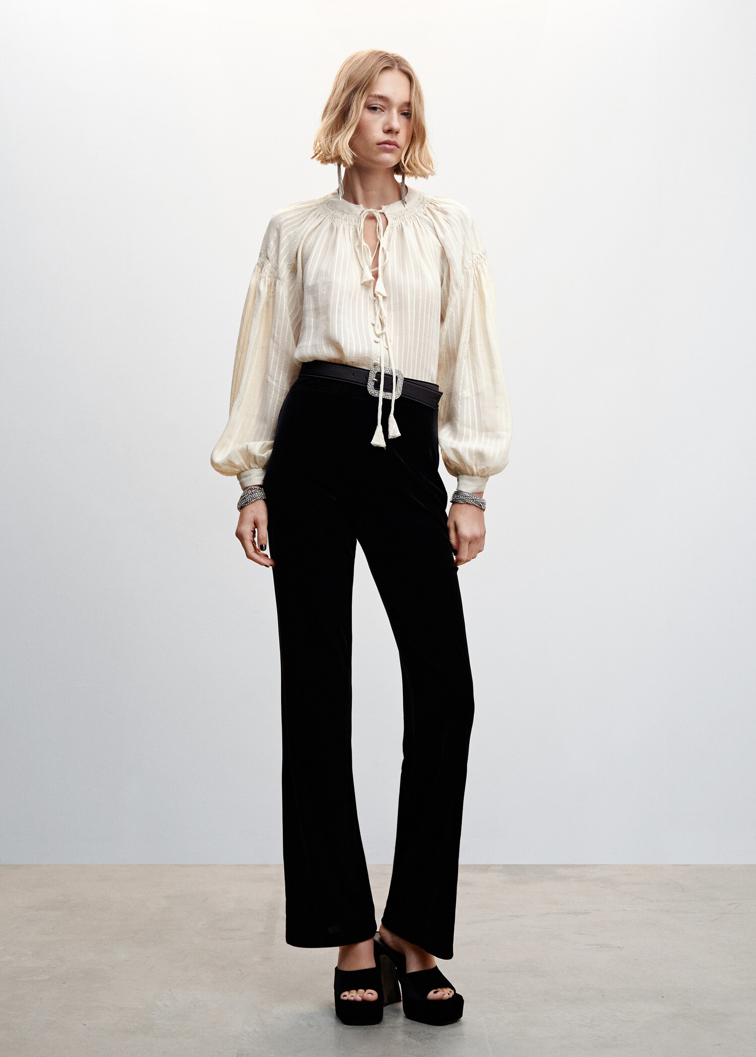 Blouse boho à pompons - Plan général