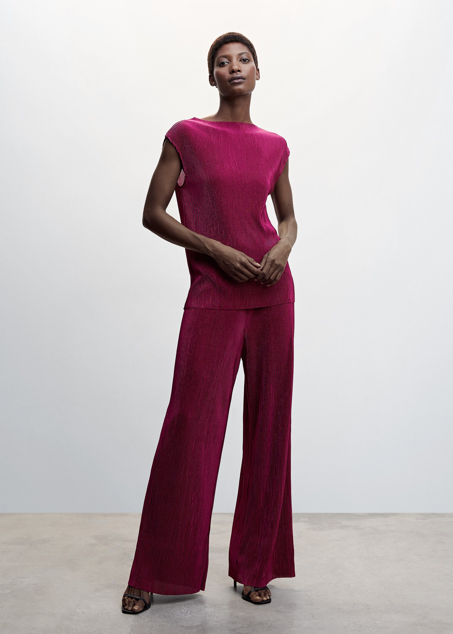 Pleated strap top - General plane