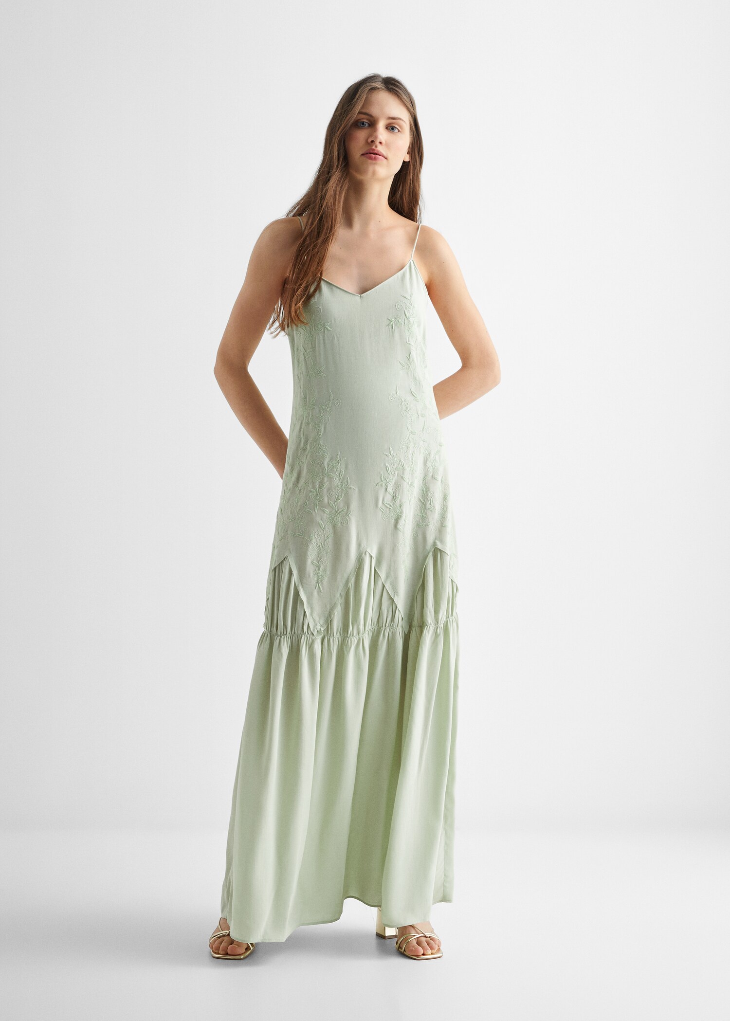 Embroidered long dress - General plane