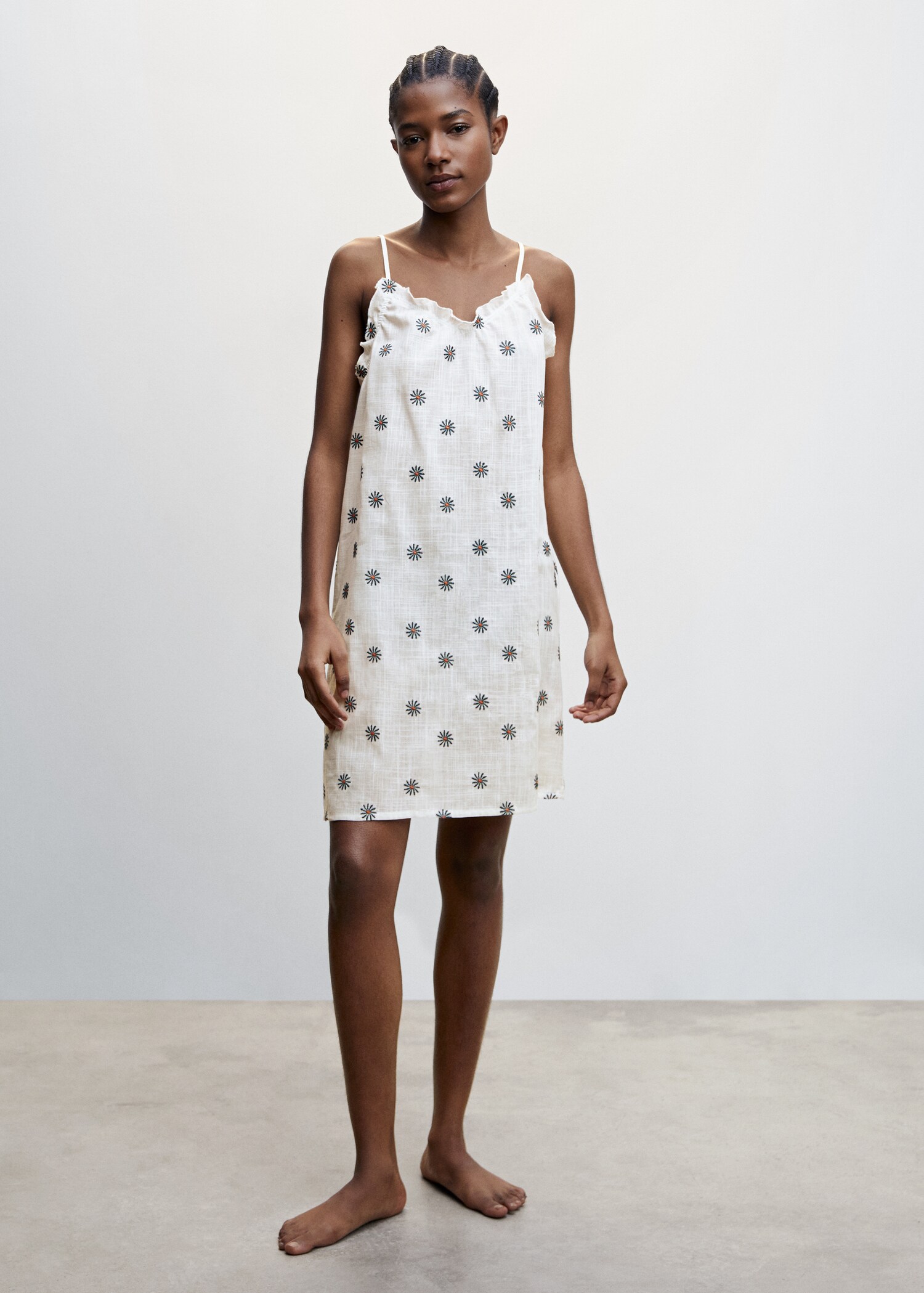 Floral embroidered nightgown - General plane