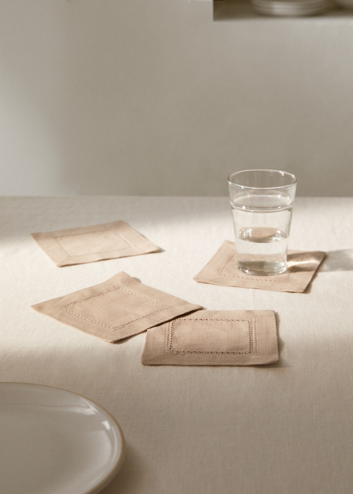 Dessous de verre coton détail broderie ajourée - Plan général