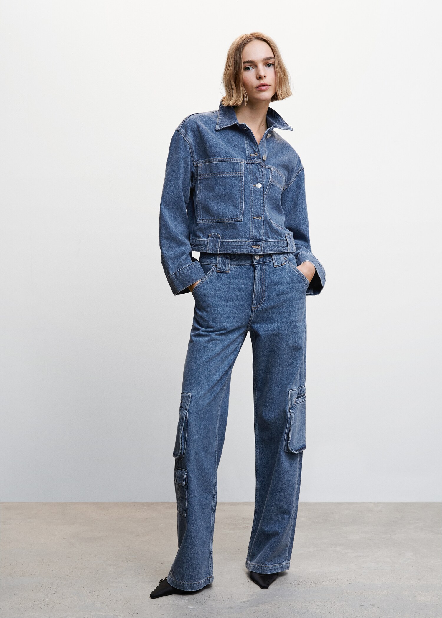 Multi-pocket cargo jeans - General plane