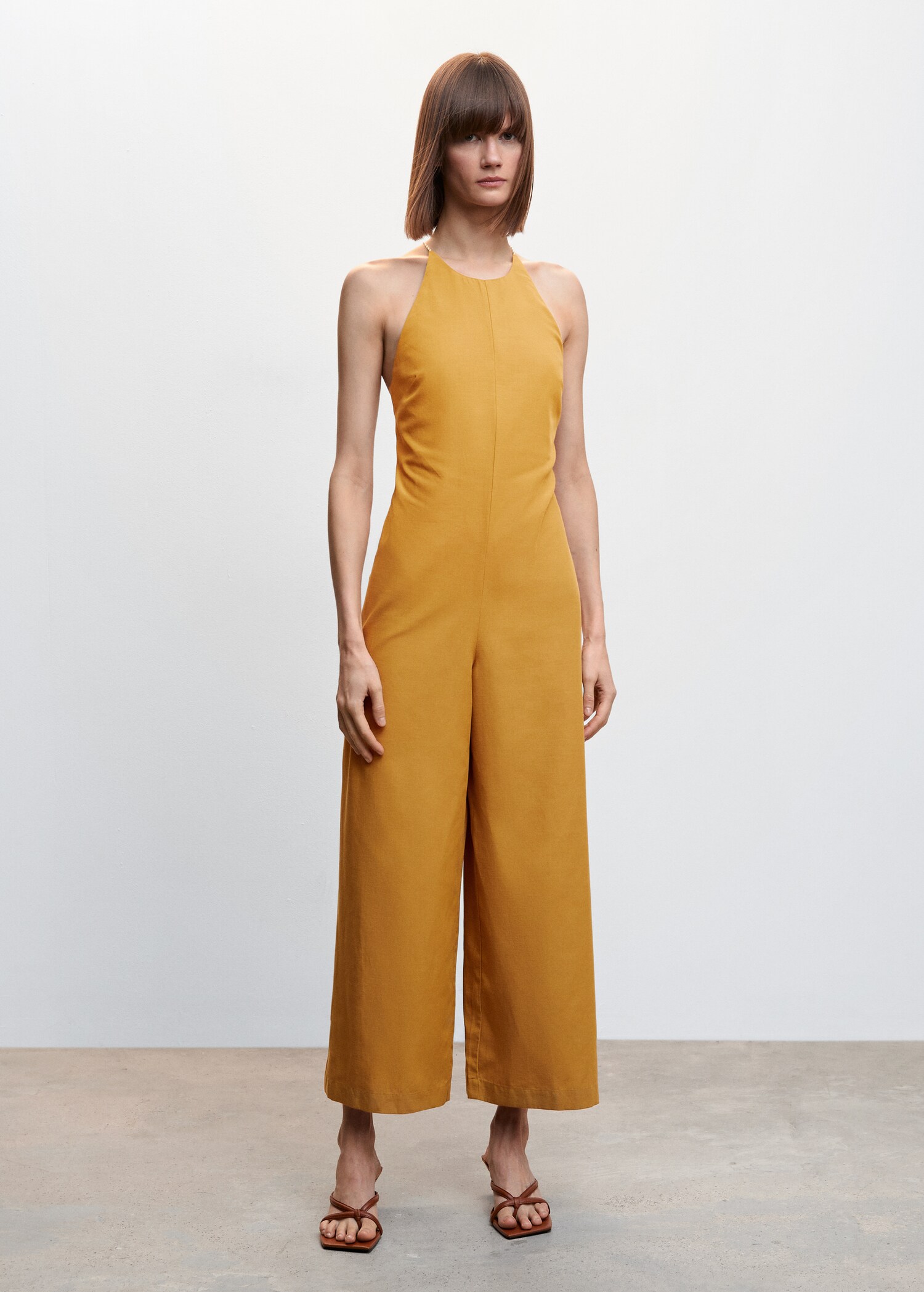 Open back jumpsuit - General plane