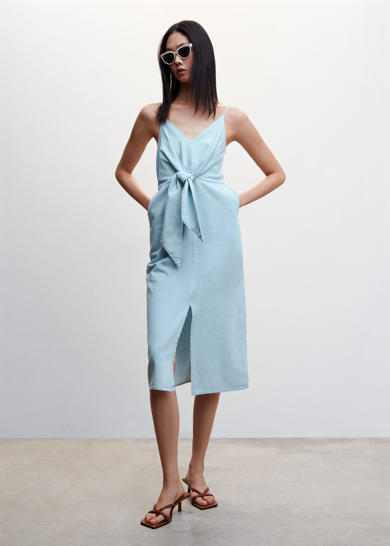 Tencel-Kleid mit Knotendetail - Allgemeine Ansicht