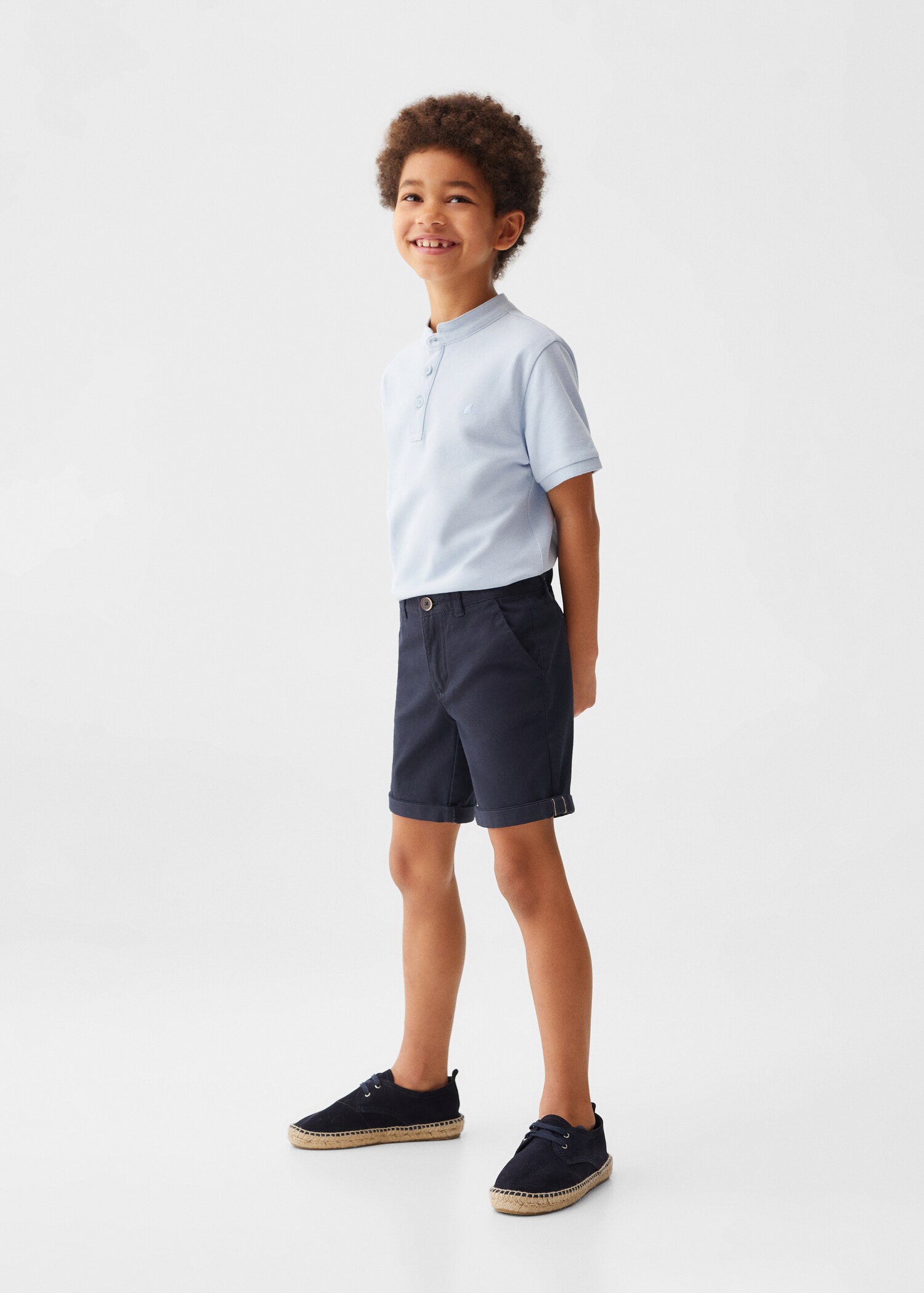 Baumwoll-Poloshirt mit Stehkragen - Allgemeine Ansicht