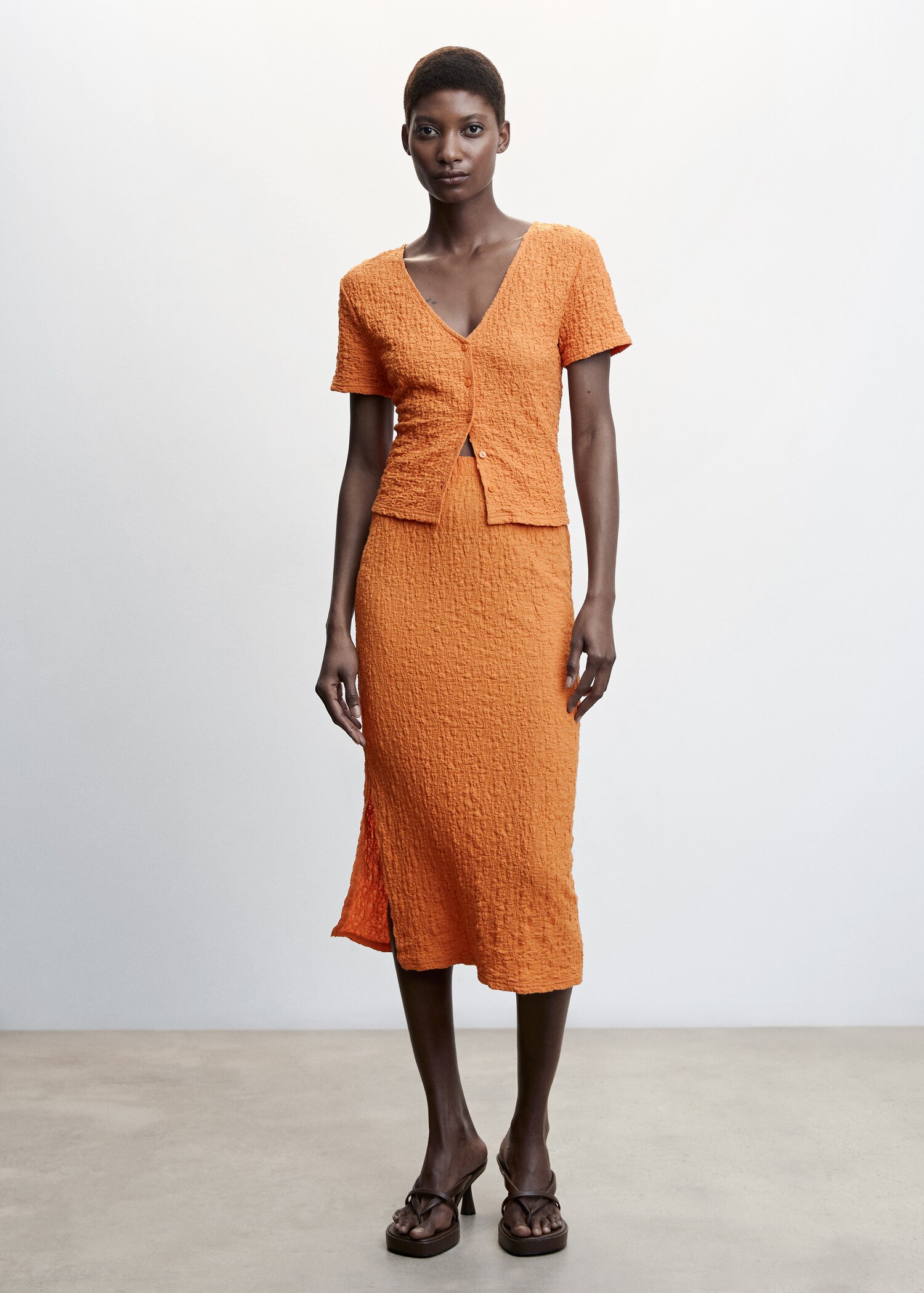 Open textured skirt - General plane