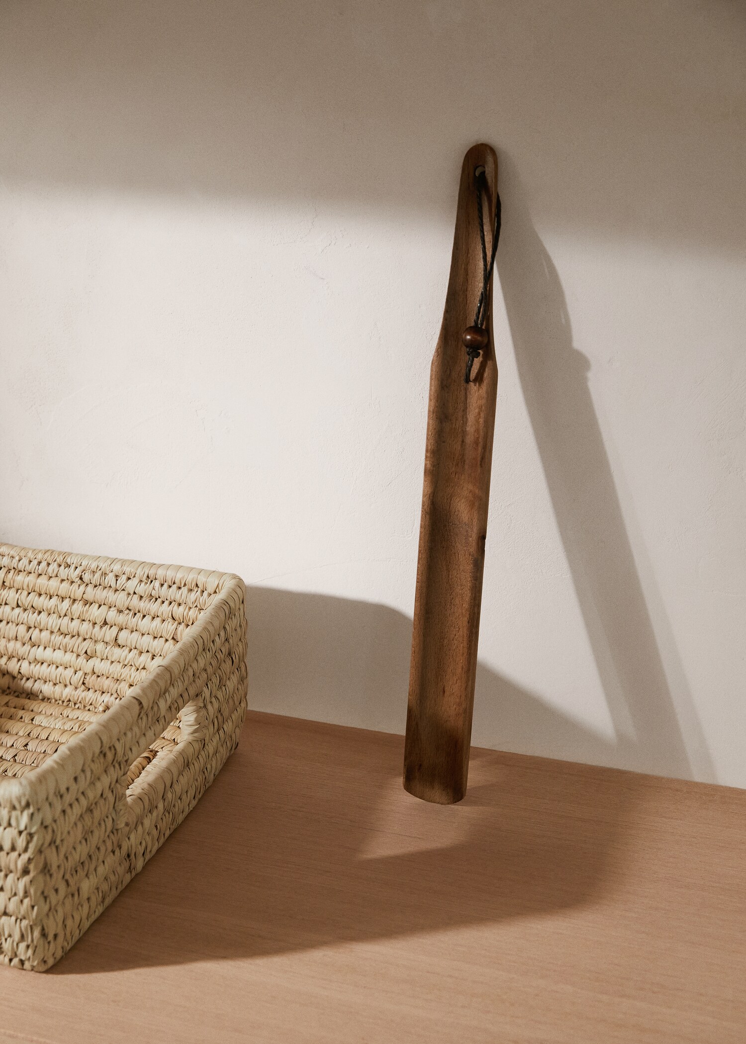 Wooden shoehorn  - General plane