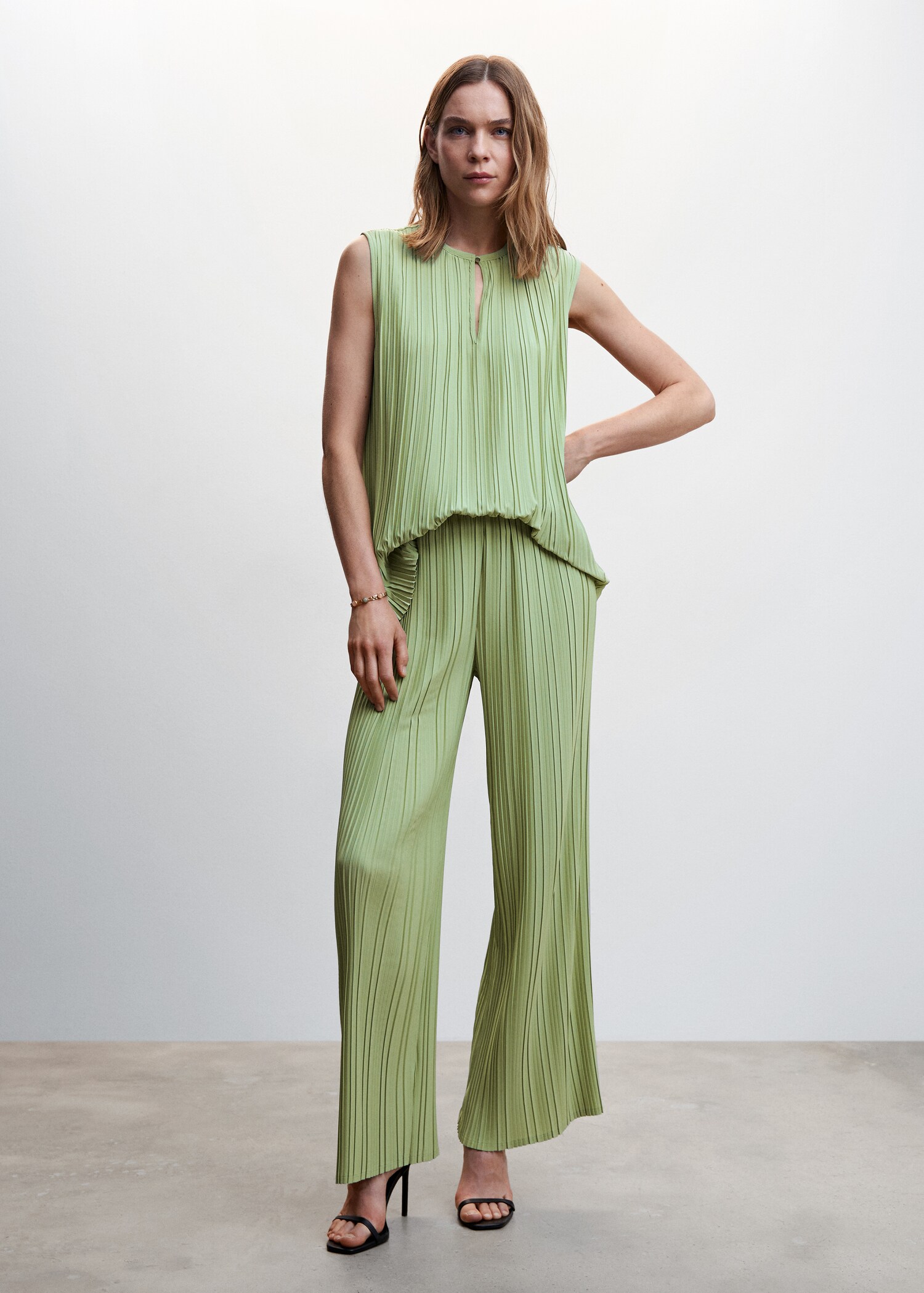 Pleated wideleg trousers - General plane