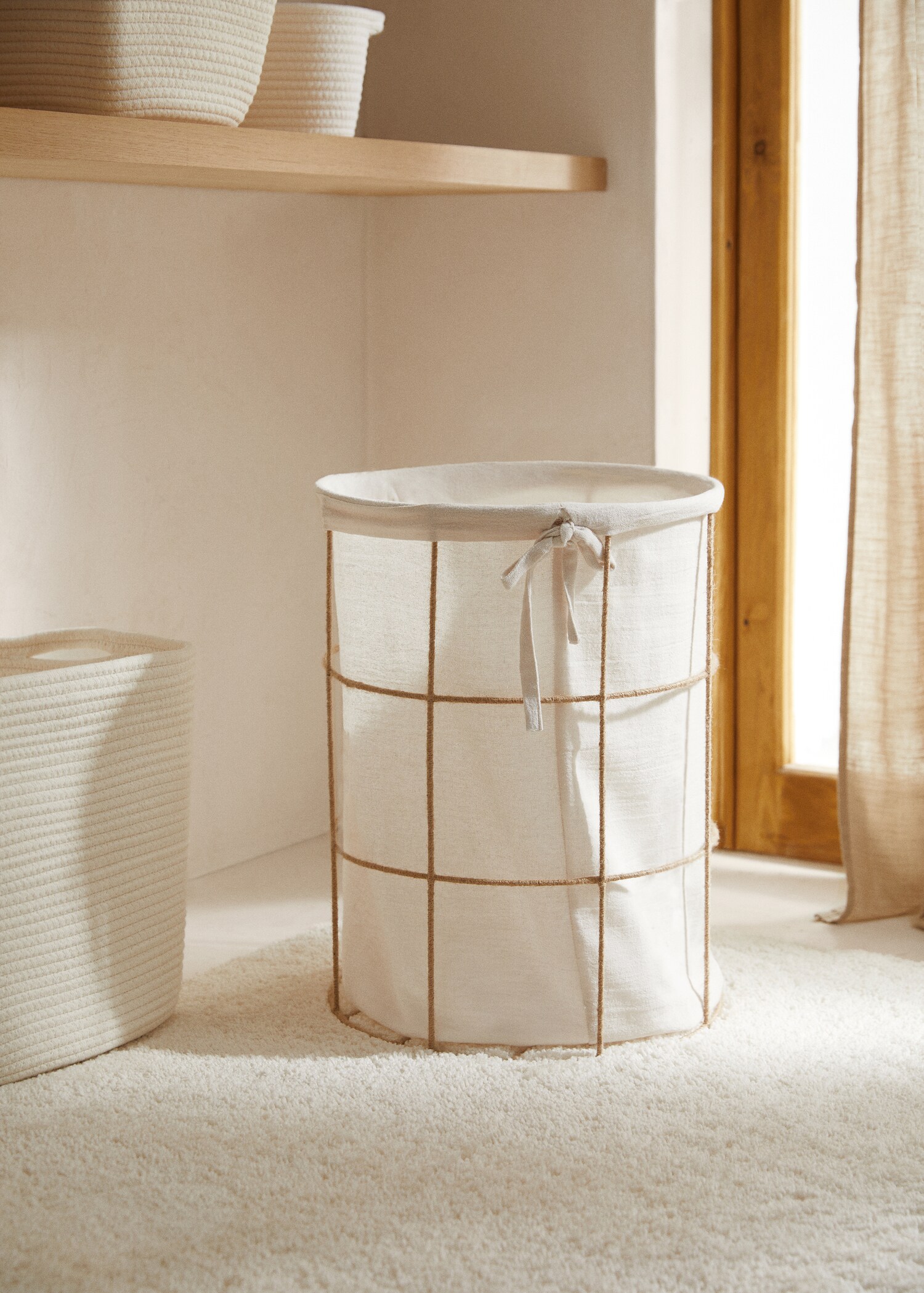 Laundry basket  - General plane