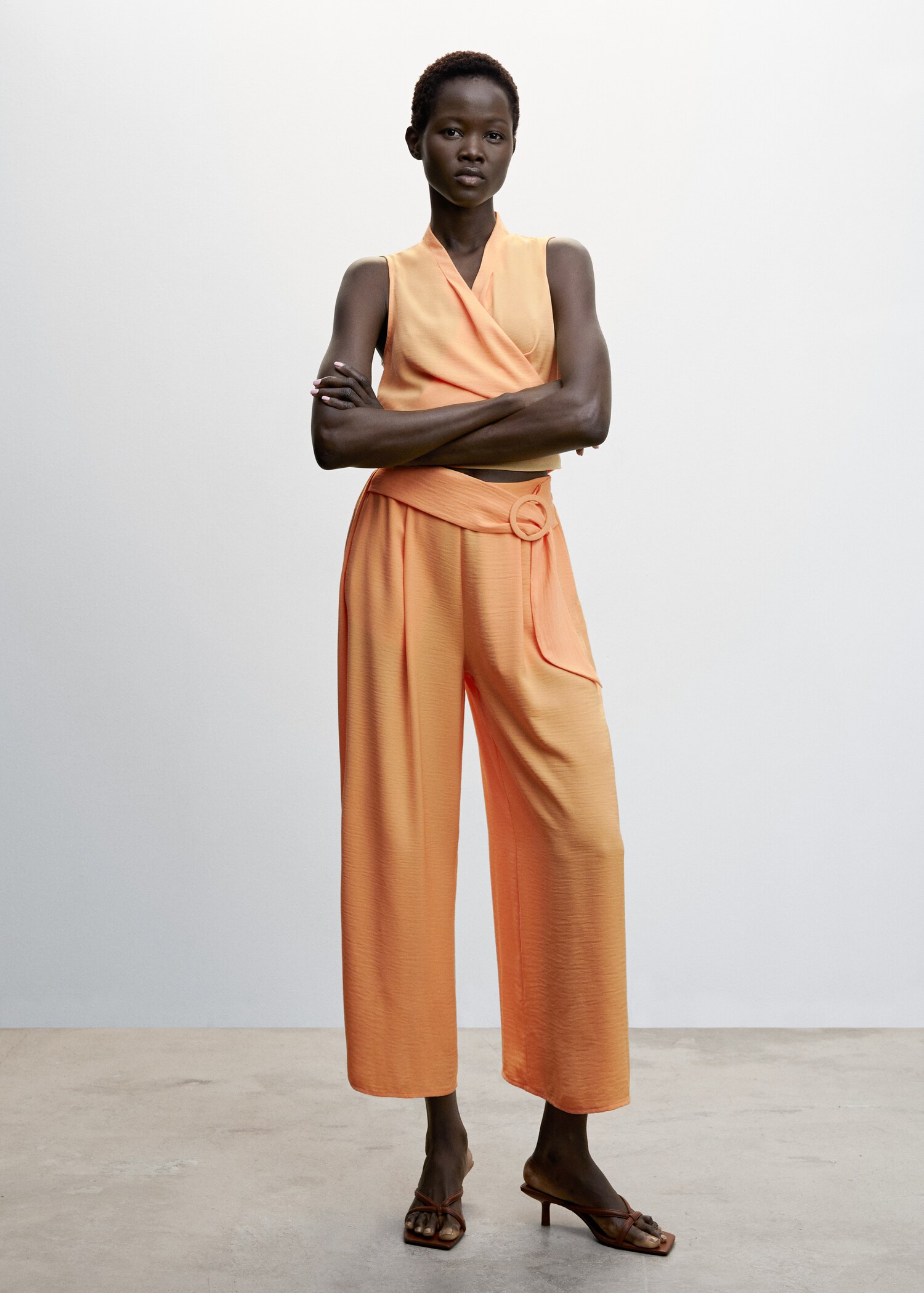Wide leg fluid trousers - General plane