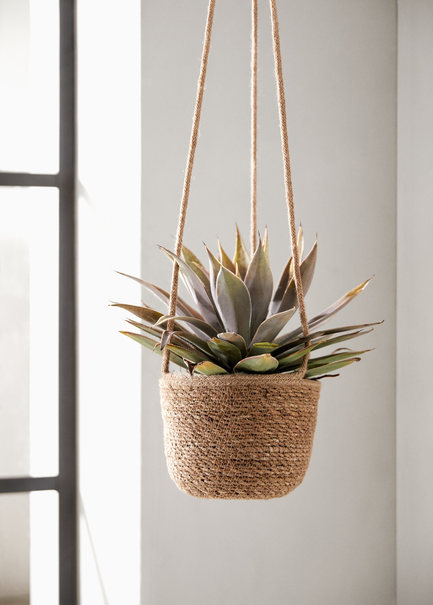 Natural fibre hanging planter S - General plane