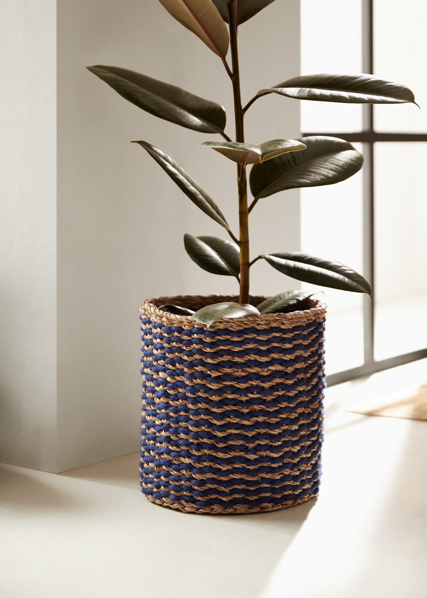 Cesta cilíndrica de 100% bunho - Plano geral