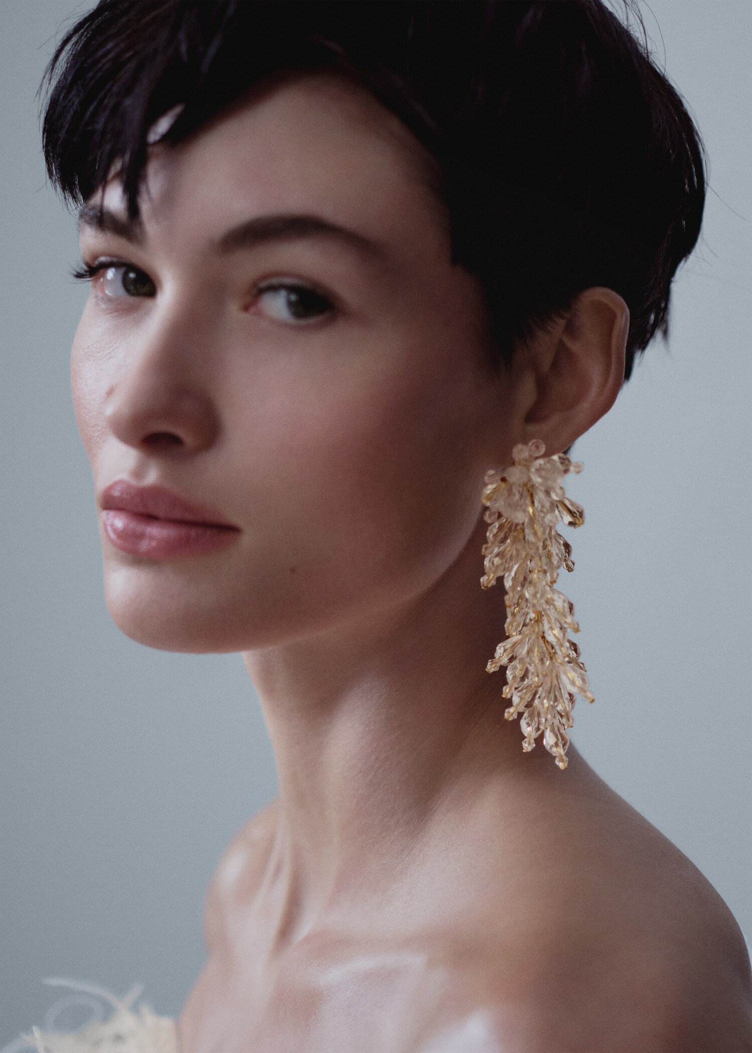 Flower design cascade earrings - General plane
