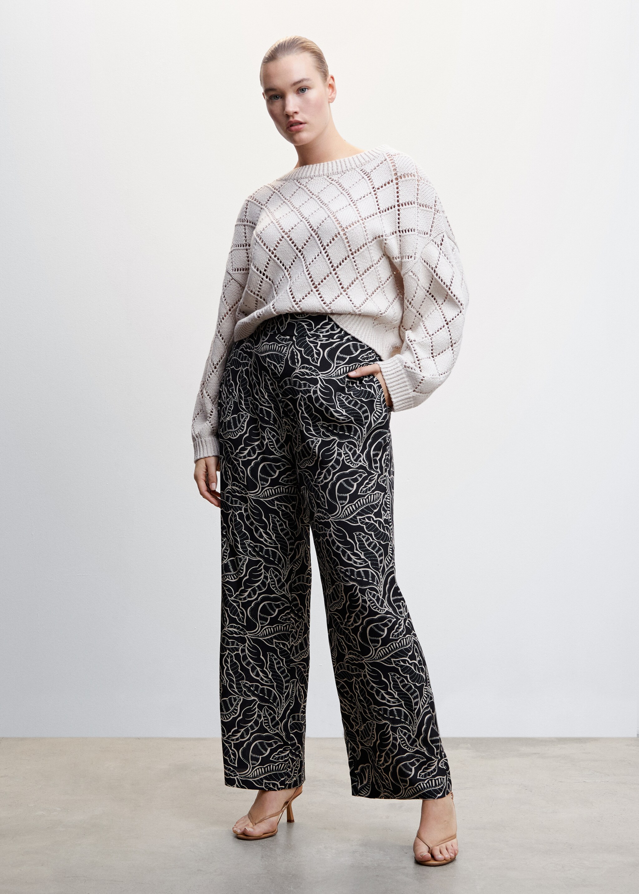 Floral palazzo trousers - Details of the article 3