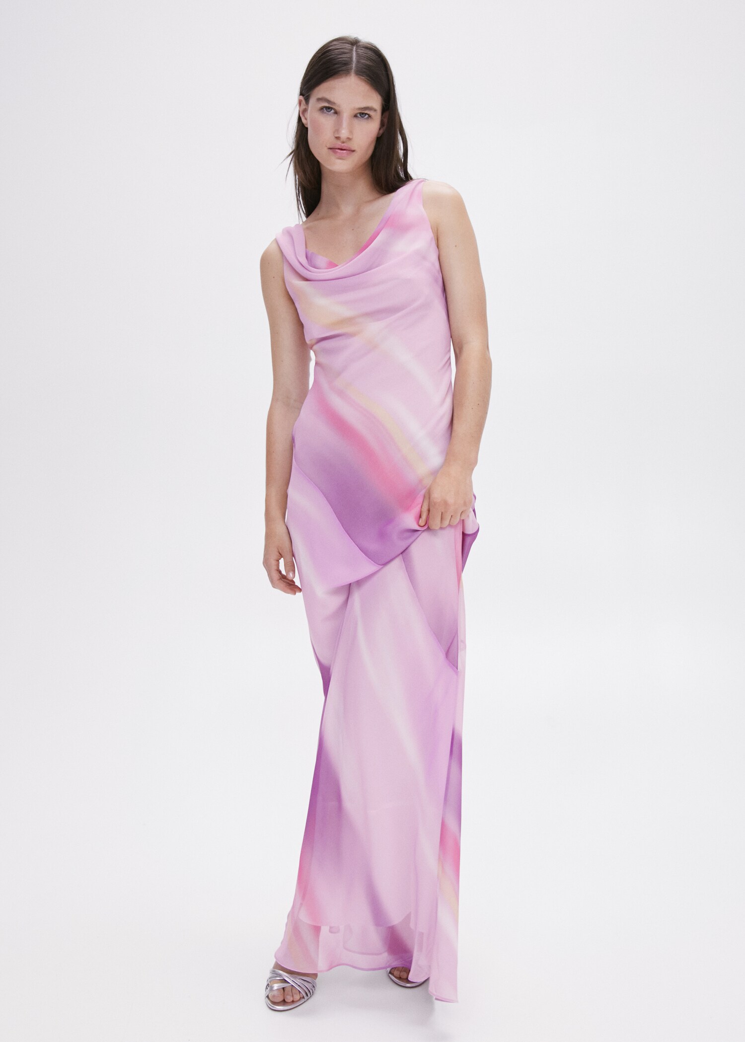 Dress with draped neckline - General plane